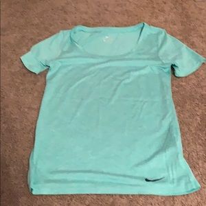 Short sleeve training top